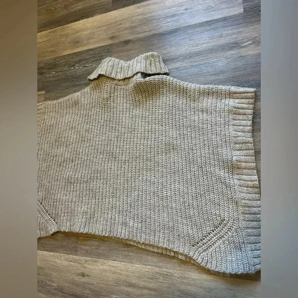 ANTHROPOLOGIE Women’s Moth Poncho Wool Knit Alpaca One size - Picture 11 of 12